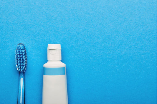 5 Things You Don't Want in Your Toothpaste - MAYBLISS.LA